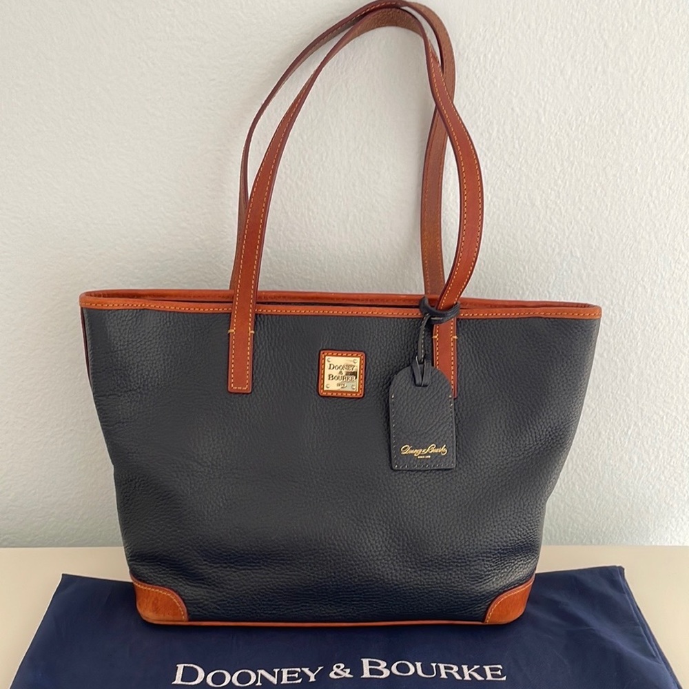 Dooney & Bourke Charlston Shopper with dust bag